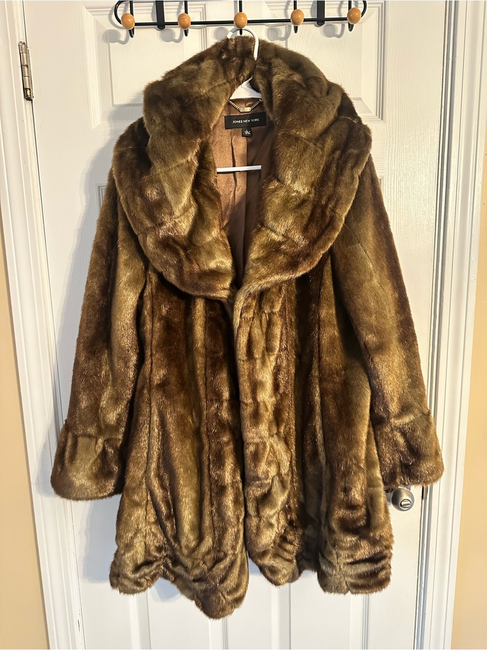 Jones New York Women’s Faux Fur Coat - Brown